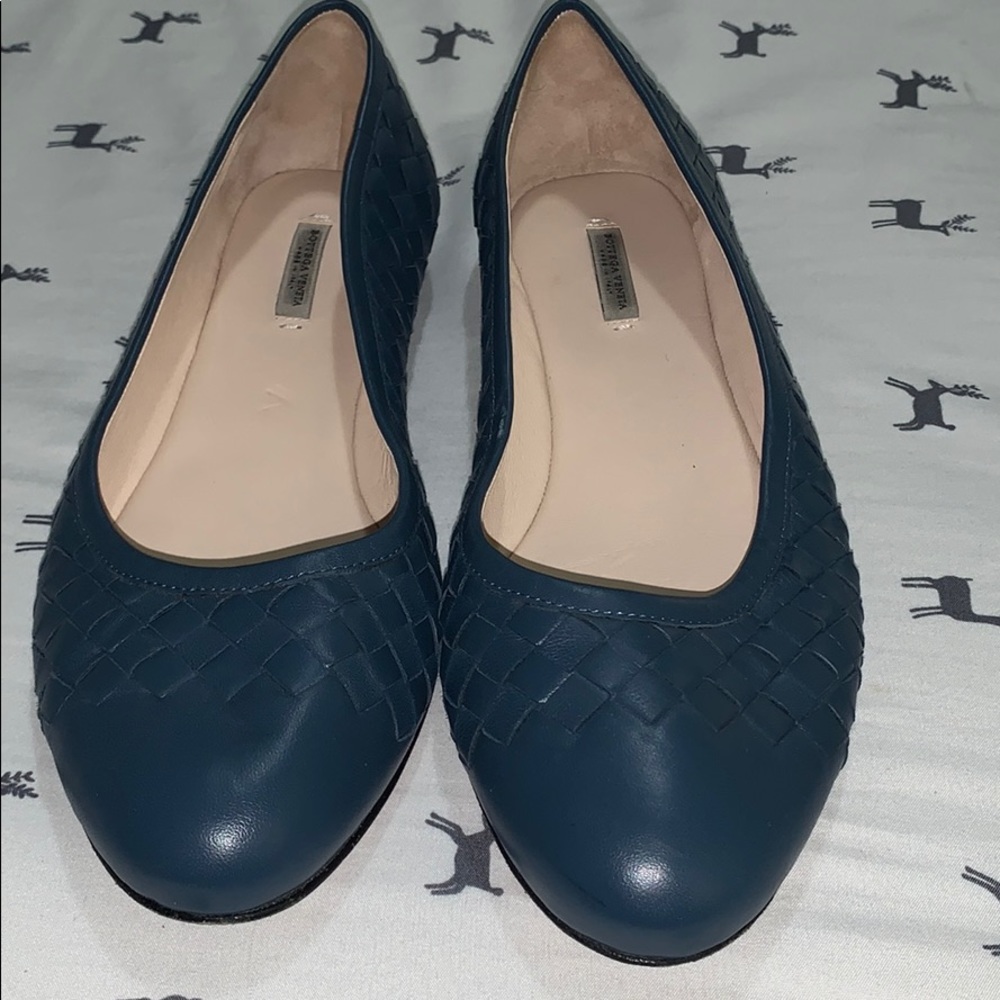 Bottega Veneta Navy Blue Flats